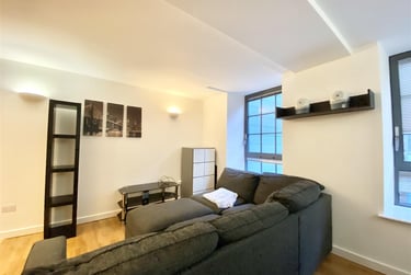 1 bed flat, Queens Road, Lace Market, Nottingham, NG23BU - Image 4